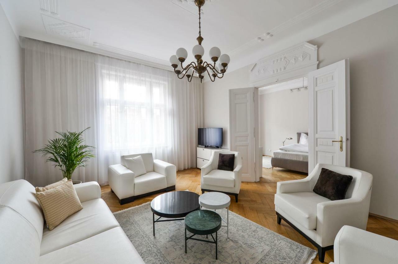 Art Nouveau Residence Прага Екстериор снимка