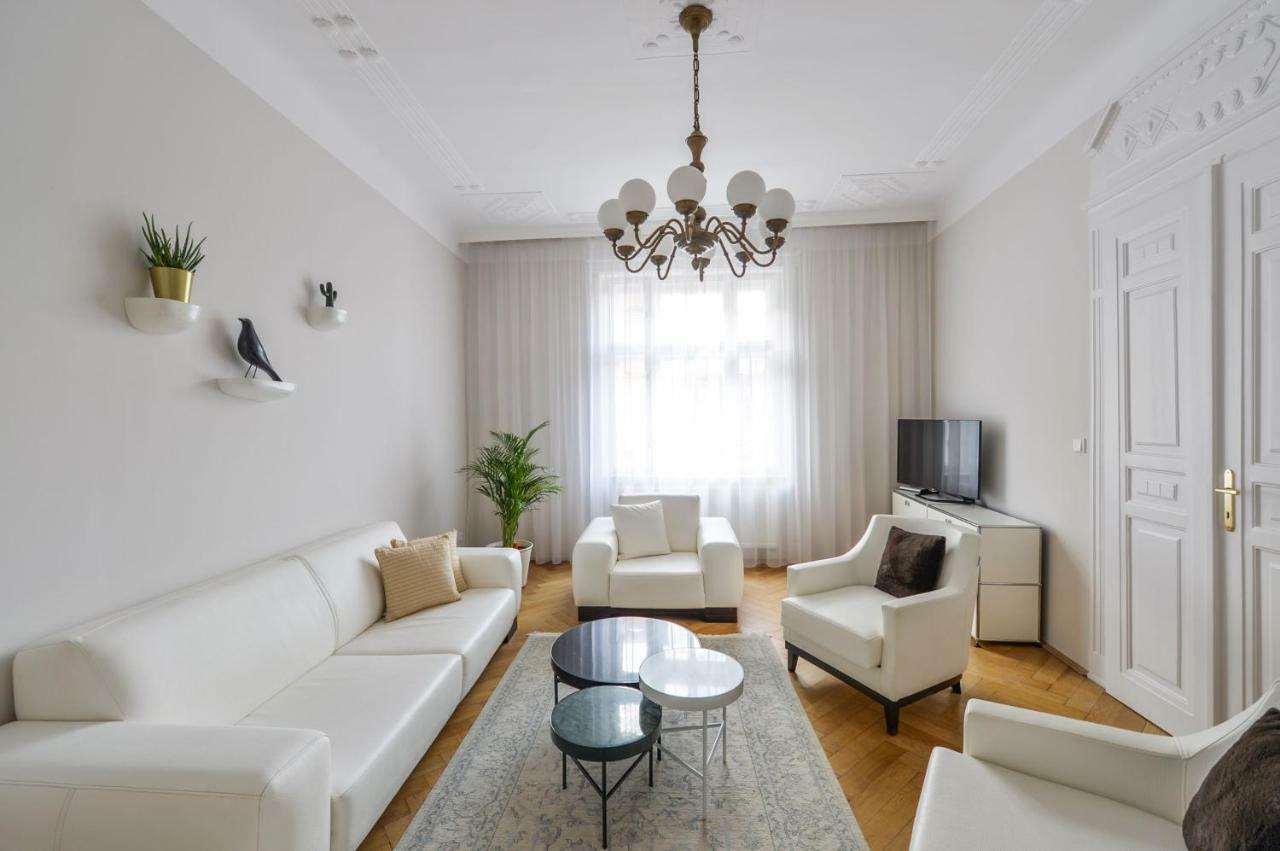 Art Nouveau Residence Прага Екстериор снимка